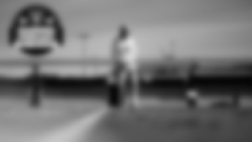 Mike Yam and Q Myers preview the Raiders' upcoming Week 18 matchup against the Kansas City Chiefs, plus Head Coach Pete Carroll joins.