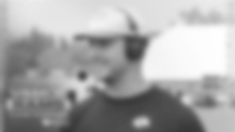 New Los Angeles Rams linebacker Nate Landman joins the show to talk about moving from Zimbabwe to the United States, the impact of his rugby background on his football skills, expectations for the 2025 season, and more.