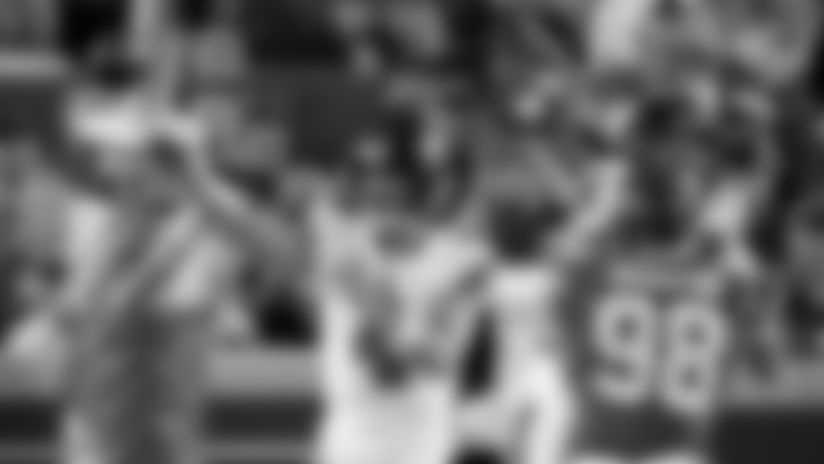 Saints lose third consecutive game as quarterback Derek Carr leaves game in fourth quarter