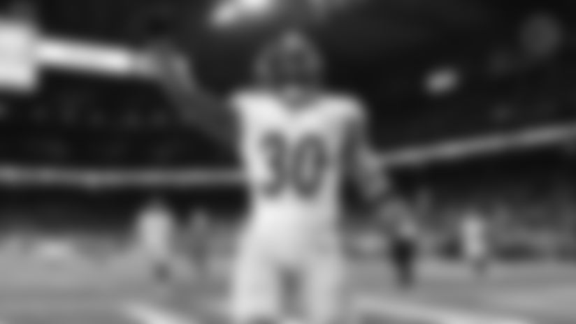 Listen to Jaylen Warren's touchdown run in Spanish, courtesy of the Steelers Spanish language audio broadcast team