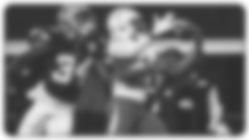 Escuche la llamada de radio de Adrián García Márquez y Francisco Pinto en la increíble recepción a una mano de Quentin Johnston para touchdown tras un pase del QB Justin Herbert contra los Dallas Cowboys.