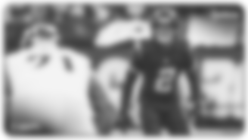 On this episode of Chargers Weekly, Bolts radio play-by-play announcer Matt "Money" Smith and host Chris Hayre recap the latest news involving LA and the entire NFL. The hosts are joined by defensive back Elijah Molden, who talks about the final regular season AFC matchup vs Bo Nix & the Denver Broncos this Sunday, his interception against the Texans in Week 17, the leadership that veteran teammate Tony Jefferson brings to the Bolts defense, and how Head Coach Jim Harbaugh and Defensive Coordinator Jesse Minter are preparing the team for playoffs. Presented by Splitero.