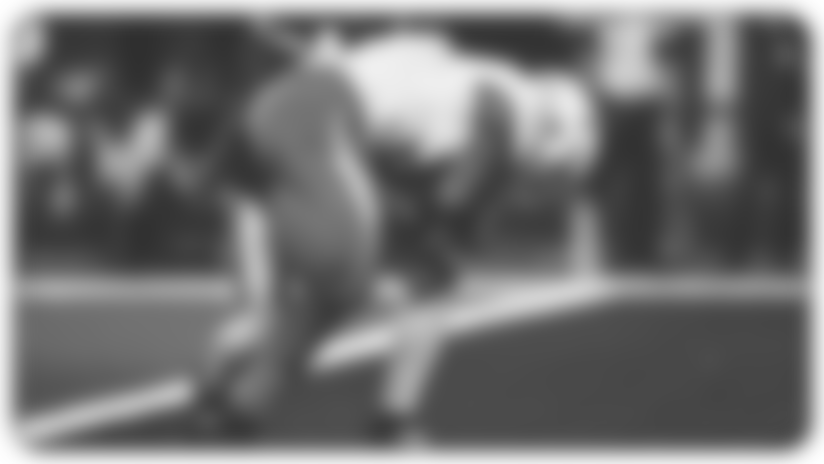 Running back Omarion Hampton runs for a 5-yard touchdown.