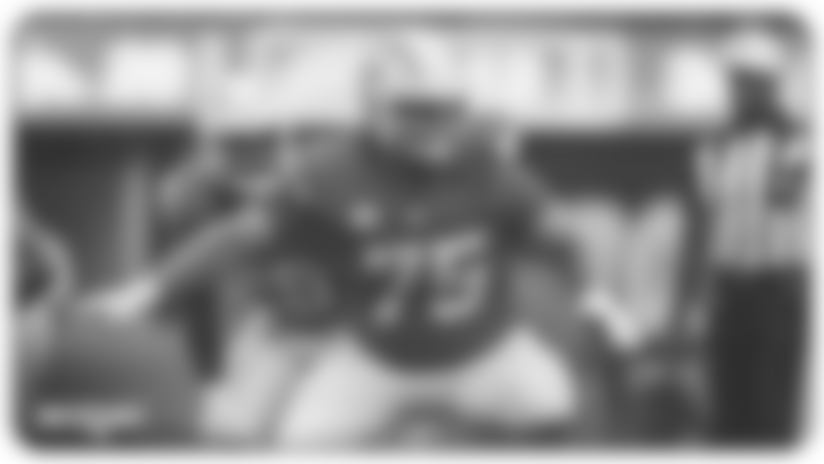 Bozeman spent the last two seasons as the Chargers center and started 33 regular season games for the team.