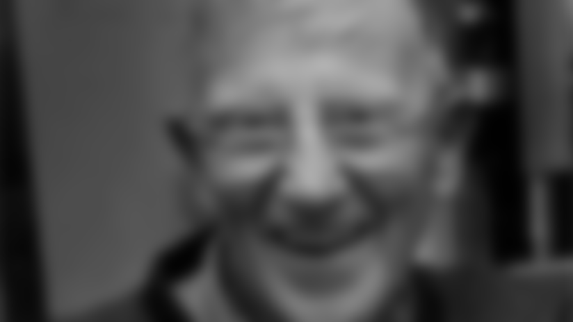 (1975 interim) - Lou Holtz