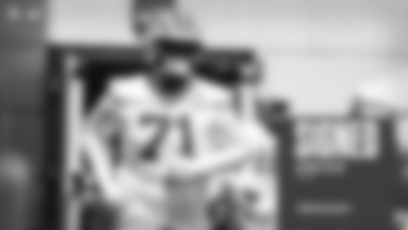 Green Bay releases DL Nesta Jade Silvera and DL Cameron Young