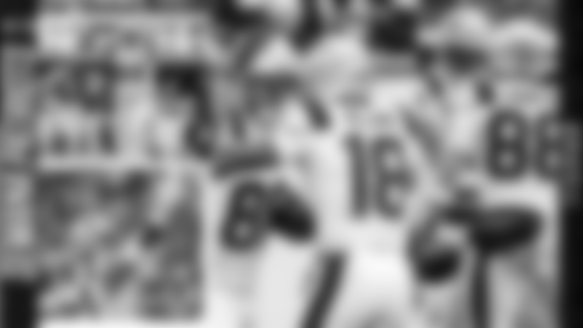 (Brasil) Depois de 5 anos, voltamos a vencer a AFC East, exatamente como planejado na chegada de Mike Vrabel. Jogo beirando a perfeição de Drake Maye, Diggs segue sólido e Chism tendo seu primeiro TD. O que os Patriots precisa para levar a conferência domingo e ter uma folga nos playoffs?