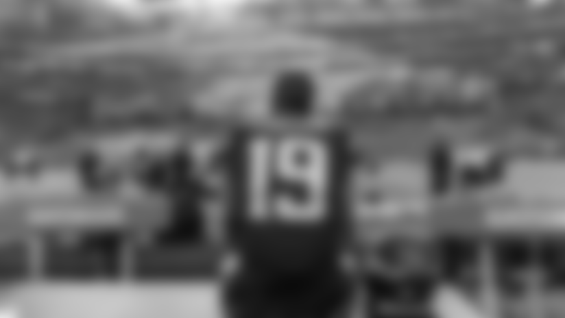 Lunchbreak: Adam Thielen's Retirement Official; Captain Munnerlyn's New Role