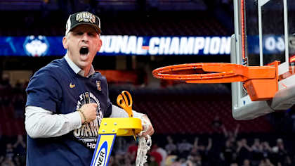UConn’s Dan Hurley Brings Championship Vibe As Ruler Of The Jungle