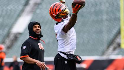 Why Bengals WR Coach Troy Walters Stayed Home: "I Feel Like We're Going To Do  Something Special'