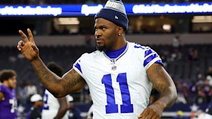 NFL Drama Explodes: Defensive star Micah Parsons seemed to have "changed his life" after signing a blockbuster contract worth $47 million with the Green Bay Packers. But the harsh truth shocked the entire football world after deducting taxes, Parsons only had $25 million left in hand. The father of the former Cowboys star made a shocking statement after learning that his son only received a small salary from the top team.thungan