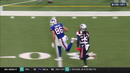 Josh Allen connects with Robert Foster for 28-yard gain