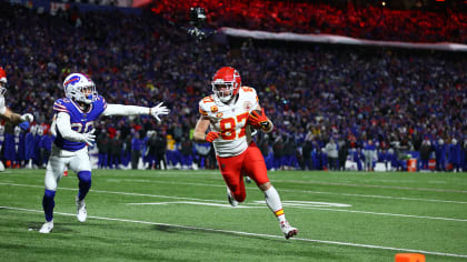 Chiefs win 8th consecutive AFC West title with 25-17 win over Bengals