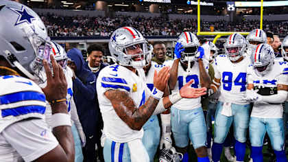 Dallas Cowboys quarterback Dak Prescott (4) leads a huddle prior to an NFL football game against the Arizona Cardinals, Monday, Nov. 3, 2025, in Arlington. Tx. (Perry Knotts via AP)