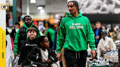 Jordan Love and Packers join kids for Shop with a Pro