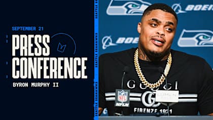 Logan Murphyです。 Wade Logan® Arlex Storage Murphy Platform Space-Saving Wall