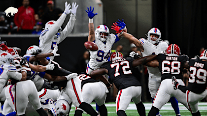 Greg Rousseau gets UP to block Falcons field goal attempt! | Bills vs.  Falcons Highlights