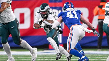 Super Bowl LII: Eagles unleash 'Philly Special' at just the right time