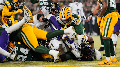 Derrick Henry Punches in 3-Yard Touchdown | Game Highlight