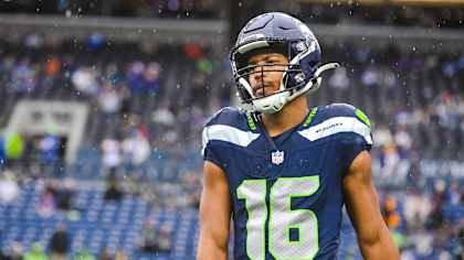 Tyler Lockett Wins Steve Largent Award For Third Time In Four Years