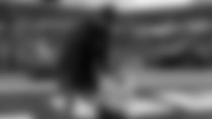 Jaylon Johnson with his daughter, Zaveah.