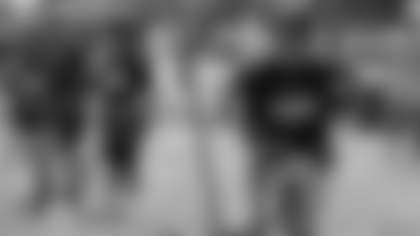 Article Centerpiece With Logos_0013s_0046__BB54771.JPG