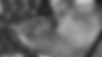 Article Centerpiece With Logos_0013s_0029__BB54475.JPG