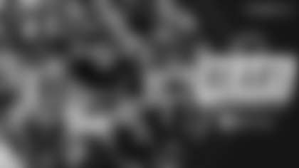 Defensive back Nahshon Wright joins Jeff Joniak and Tom Thayer for a special live edition of Bears Weekly from Halas Hall.