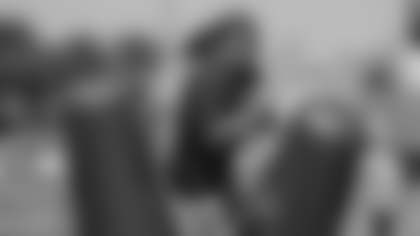 Article Centerpiece With Logos_0013s_0043__BB54731.JPG