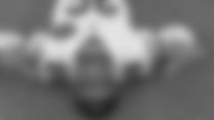 Nahshon Wright _0000_Hue_Saturation 1