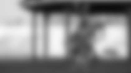 Article Centerpiece With Logos_0013s_0036__BB54568.JPG