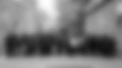 Rome Odunze Community 11.6.25 _0011__JF14336.jpg