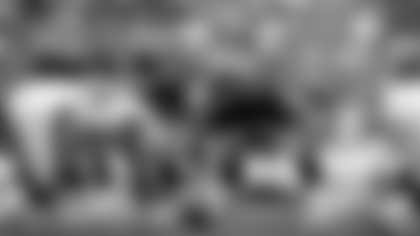 Cincinnati Bengals center Rich Braham (74) is seen in action during an NFL game against the Jacksonville Jaguars, Sunday, Sept. 17, 2000, in Jacksonville, Fla. (Allen Kee via AP)