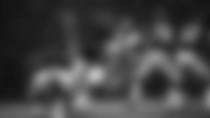 Cincinnati Bengals quarterback Ken Anderson (14) rolls out to pass during an NFL Super Bowl XVI game against the San Francisco 49ers in Pontiac, Mich., on January 24, 1982. The 49ers defeated the Bengals 26-21. (AP Photo/Al Messerschmidt)