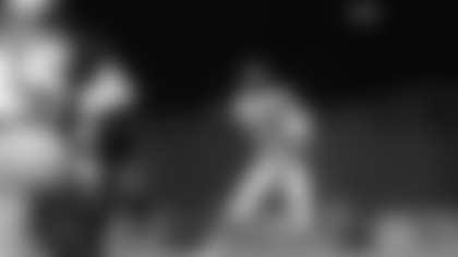 Cincinnati Bengals wide receiver Cris Collinsworth (80) looks to catch a pass against the Seattle Seahawks during an NFL game in this undated photo. (Tony Tomsic via AP)