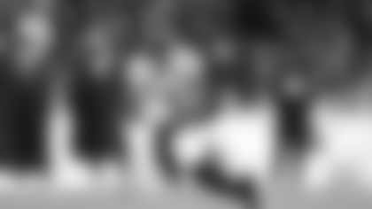 Cincinnati Bengals wide receiver Ja'Marr Chase (1) runs the ball during an NFL football game against the Baltimore Ravens on Wednesday, November 26, 2025 in Baltimore, Maryland.