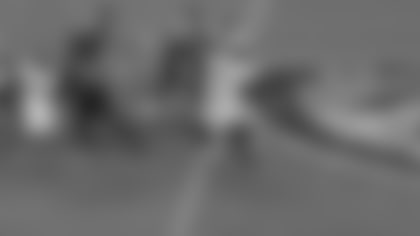 Joseph Ossai engulfs Jackson for 9-yard sack on third down