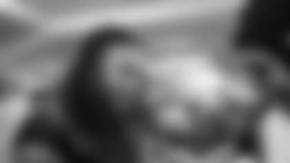 Pittsburgh Steelers vs Buffalo Bills, Regular Season, November 30, 2025 at Acrisure Stadium.