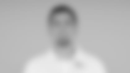 Zack Grossi headshot