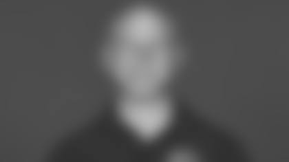 25_WEB_COACH_JONES_DALE