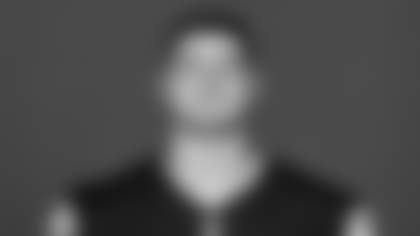 25_WEB_HEADSHOT_THOMAS