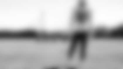 Arizona Cardinals linebacker Josh Sweat (10) during practice at the Dignity Health Training Facility on Thursday, Oct. 16, 2025 in Tempe, AZ.