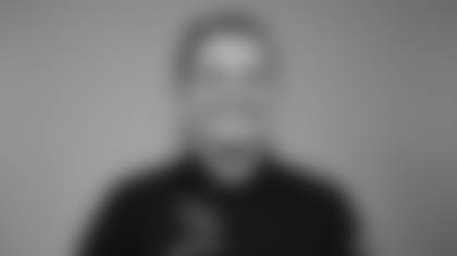 Tara Weston gets a headshot taken on Wednesday, June 18, 2025 in Tempe, AZ.