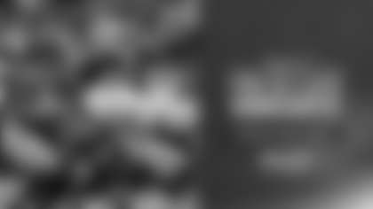 The best photos from the Colts' Week 17 AFC South matchup versus the Jacksonville Jaguars at Lucas Oil Stadium.