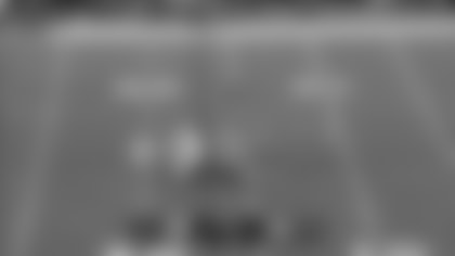 Colts' defense comes up BIG on fourth down stop against Texans