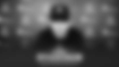 25-Media Availabillity-Shane