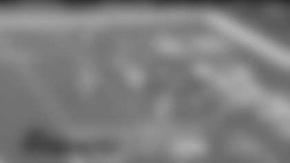 Bobby Wagner's fourth-down PBU at the goal line forces Fins into a turnover on downs