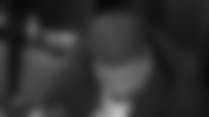 BOBBY%20WAGNER%20SCRUM%2011.9.mp4