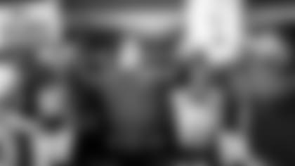 Mailbag--Is-locker-room-still-on-board-hero