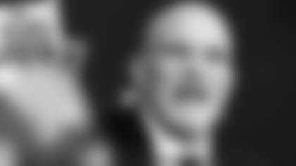 Mailbag--Domino-effect-with-Quinn-leaving-hero